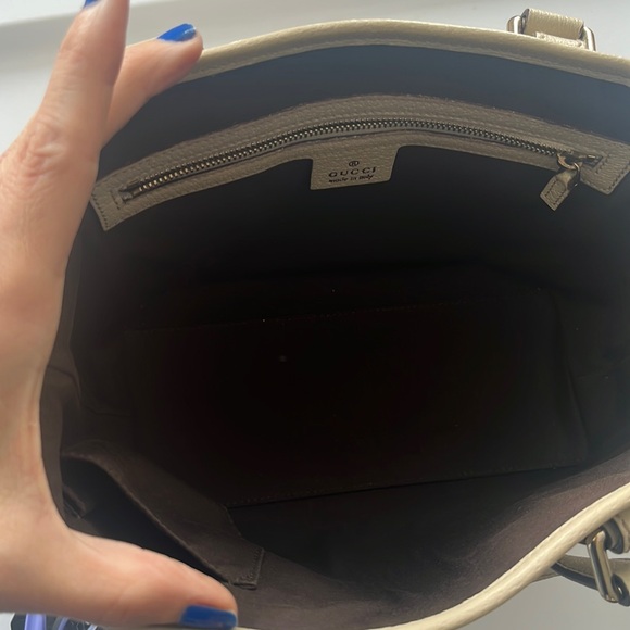 Gucci Cream Leather Handbag w/ Gold Charms- EUC - Picture 10 of 15